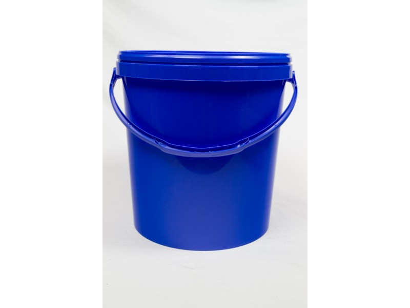 PP bucket with lid 20 l