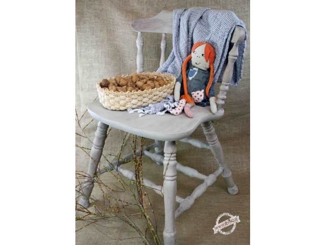 Chair painted with Revivo Chalk Paint DOVE GRAY and REVIVO Chocolate Brown Wax